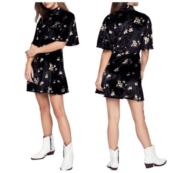 Free People Dresses & Skirts - Free People Be My Baby Velvet Floral Size 8